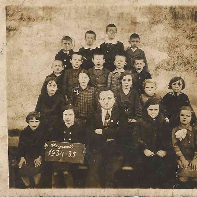 Bogyoszl iskolakp 1934-35